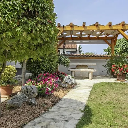 Guest house Eva In Porec * Istrien