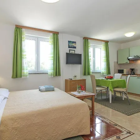 Eva In Porec * Istrien Gostinjska kuća 2*