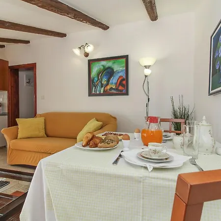 Eva In Porec * Istrien Gostinjska kuća Vrvari