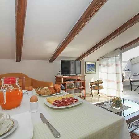 Pensión Eva In Porec * Istrien