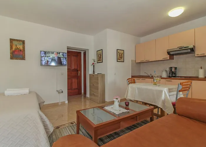 Guest house Eva In Porec * Istrien 2*