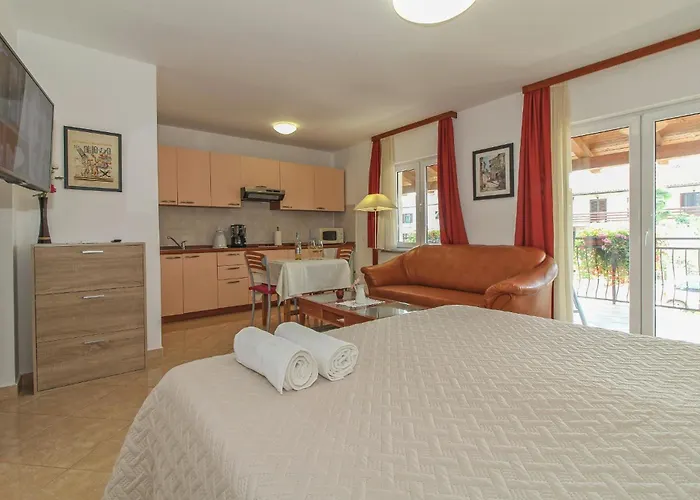 Eva In Porec * Istrien Guest house 2*