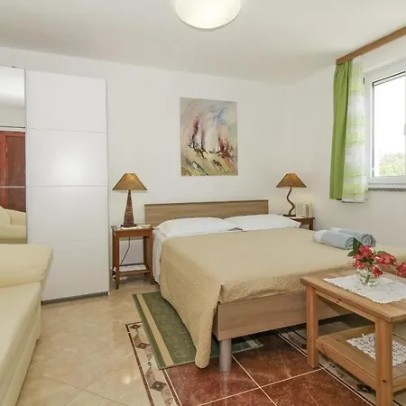 ゲストハウス Eva In Porec * Istrien Vrvari