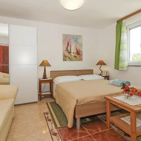 Eva In Porec * Istrien 2* Vrvari