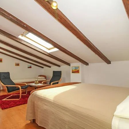 Eva In Porec * Istrien Vendégház