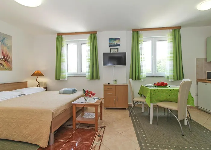 Gasthuis Eva In Porec * Istrien Vrvari